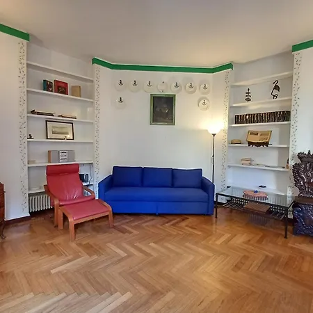 Apartment La Casa Del Duca A Monti Rome