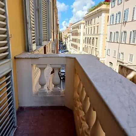 La Casa Del Duca A Monti * Rome